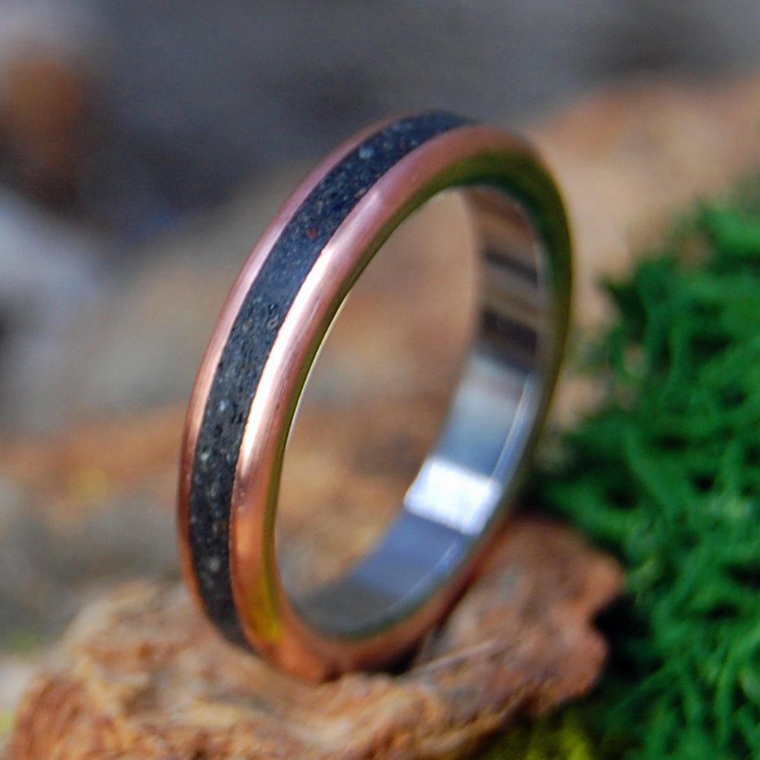 DEER ON BLACK BEACH | Black Beach Sand, Deer Antler, Copper & Titanium Women's Wedding Ring - Minter and Richter Designs