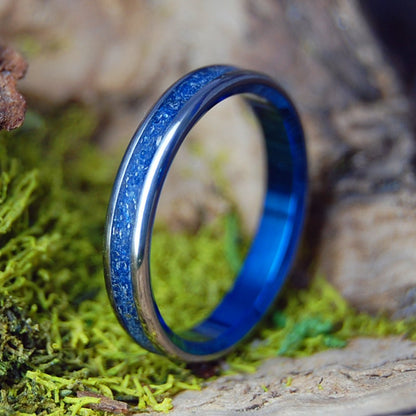 FLY YOUR SKY | Crushed Cessna Plane Parts, Hawaiian Sand | Titanium Wedding Ring - Minter and Richter Designs