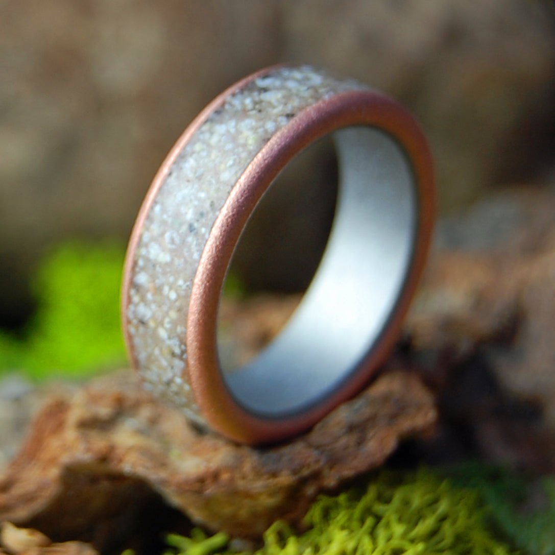 Garrapata Big Sur Sand & Copper | Beach Sand, Copper & Titanium Wedding Ring - Minter and Richter Designs