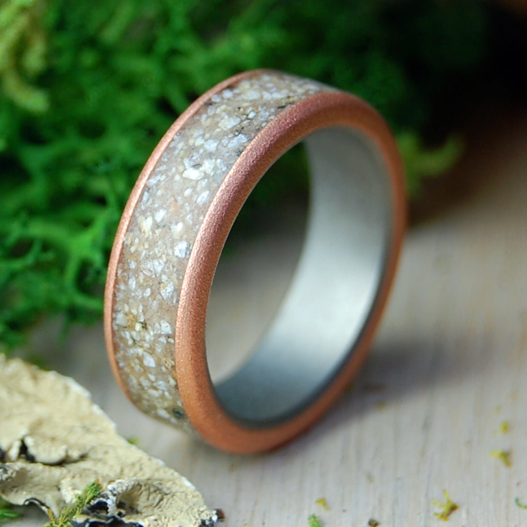 Garrapata Big Sur Sand & Copper | Beach Sand, Copper & Titanium Wedding Ring - Minter and Richter Designs