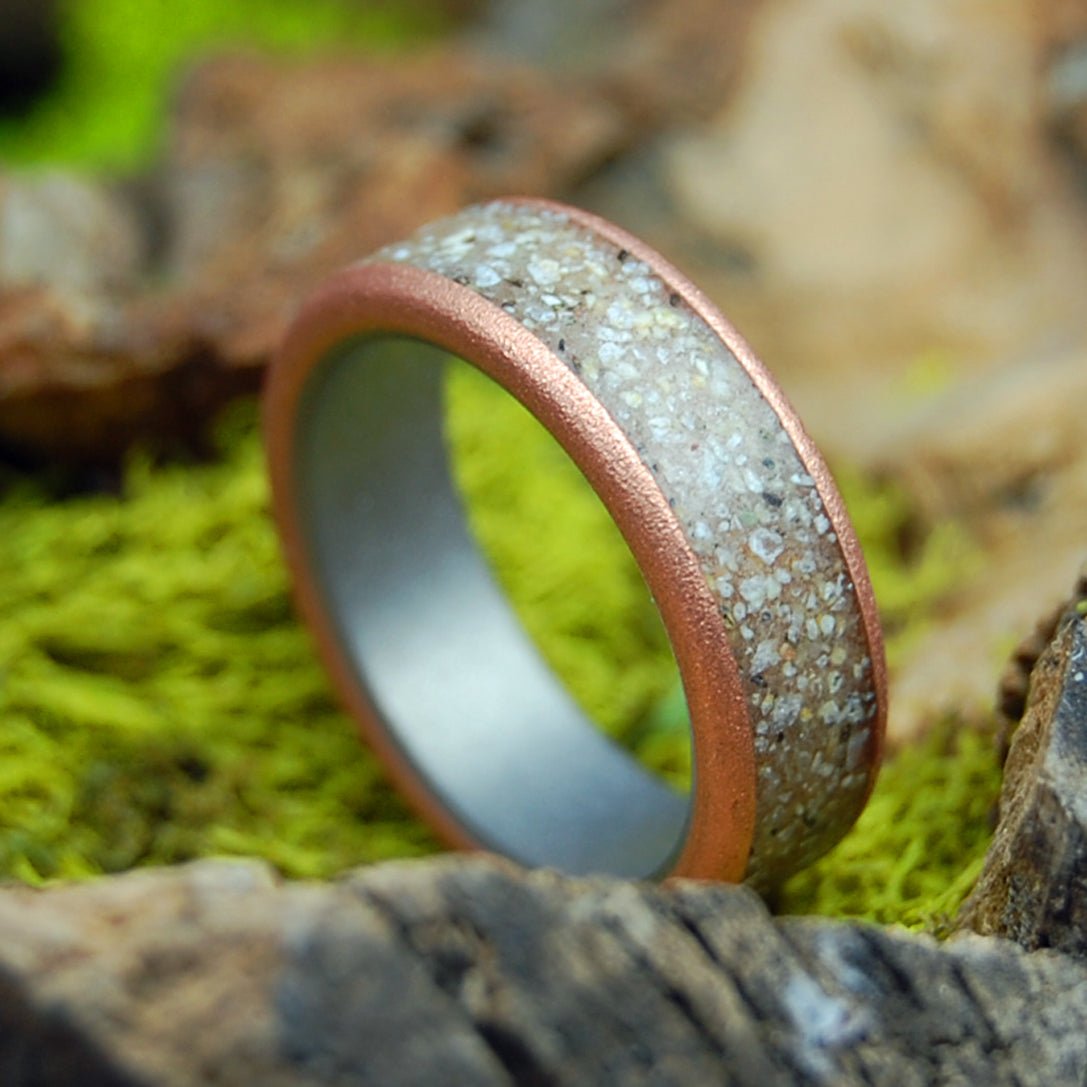 Garrapata Big Sur Sand & Copper | Beach Sand, Copper & Titanium Wedding Ring - Minter and Richter Designs