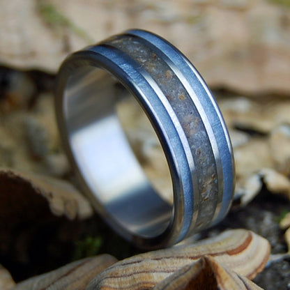 GOOSE ROCKS BEACH MAINE | Men's Gray Marbled Resin, Goose Rocks Beach Sand & Titanium Wedding Ring - Minter and Richter Designs