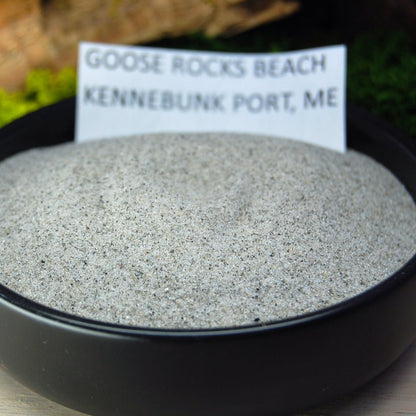 GOOSE ROCKS BEACH MAINE | Men's Gray Marbled Resin, Goose Rocks Beach Sand & Titanium Wedding Ring - Minter and Richter Designs