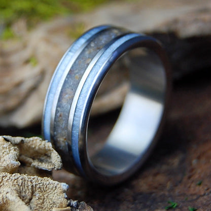 GOOSE ROCKS BEACH MAINE | Men's Gray Marbled Resin, Goose Rocks Beach Sand & Titanium Wedding Ring - Minter and Richter Designs