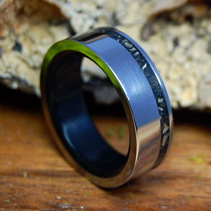 HURON CONFEDERACY - THE BEAR PEOPLE | Men's Bison, Bear, Coal & Inox Steel Wedding Ring - Minter and Richter Designs