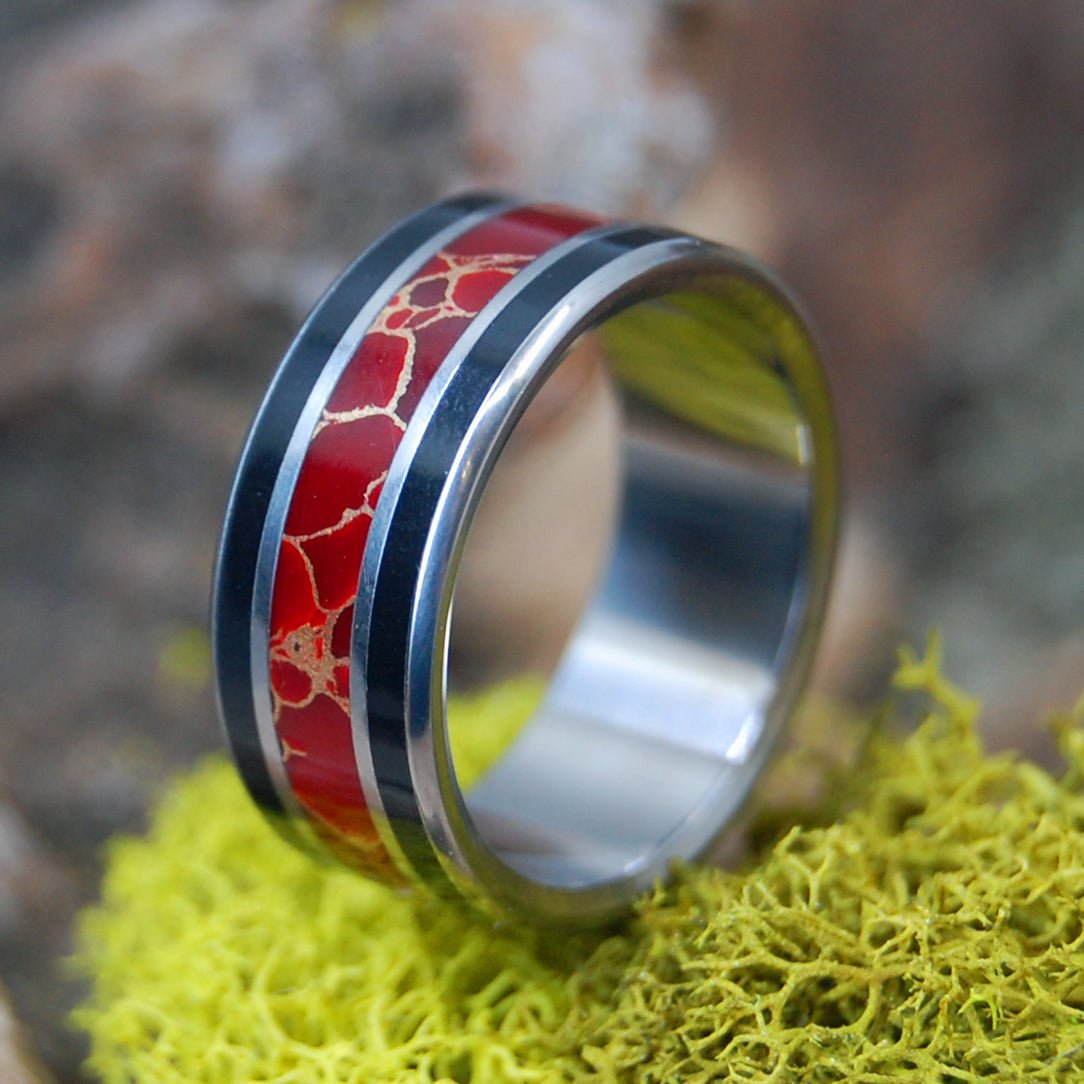 In Shanghai | Men's Red Gold Webbed Jasper, Onyx & Titanium Wedding Ring - Minter and Richter Designs