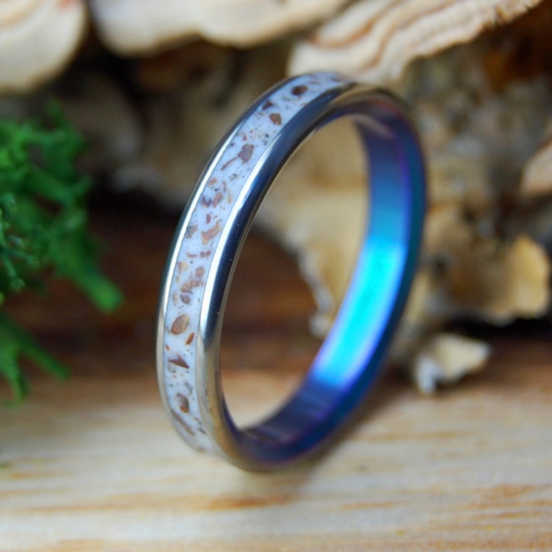 JOSHUA TREE DESERT DREAM | Desert Sand and Bark & Titanium Wedding Ring - Minter and Richter Designs