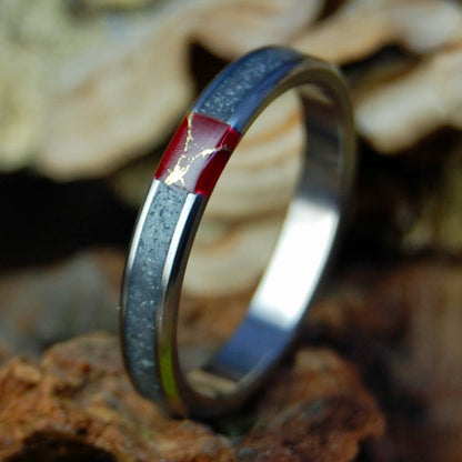 LAKE TAHOE RED | Women's Lake Tahoe Beach Sand, Jasper Stone & Titanium Wedding Ring - Minter and Richter Designs