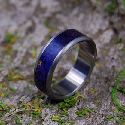 Linger In The Hills | Men's Blue Box Elder Wood & Titanium Wedding Ring - Minter and Richter Designs