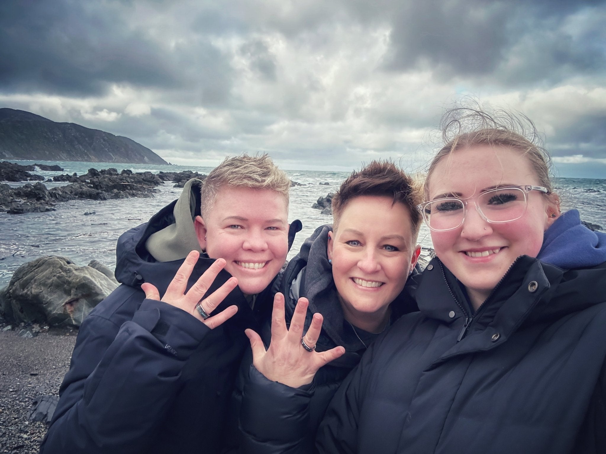 LOVE BAY TO BAY | Aquatic Blue Resin & CA RedWood, Hawkes Bay New Zealand Sand - Beach Sand Ring - Wooden Wedding Ring - Minter and Richter Designs