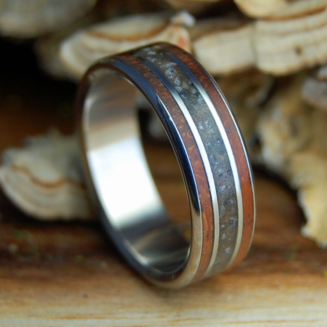 MIDWEST TO WEST | Men's Norman Oklahoma Dirt, Lake Tahoe Beach Sand, CA Redwood & Titanium Wedding Ring - Minter and Richter Designs