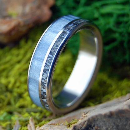 MOOSE UNDER FOG | Men's Moose Antler, Gray Pearl & Titanium Wedding Ring