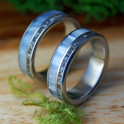 MOOSE UNDER FOG SET | Moose Antler & Gray Pearl Titanium Wedding Rings Set