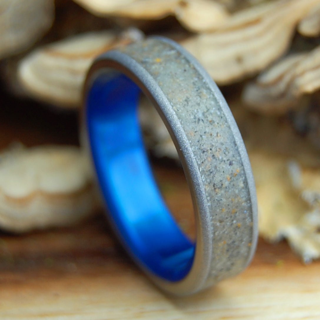 NARRAWALLEE BLUE | Men's Blue Marbled, Beach Sand & Titanium Wedding Ring - Minter and Richter Designs