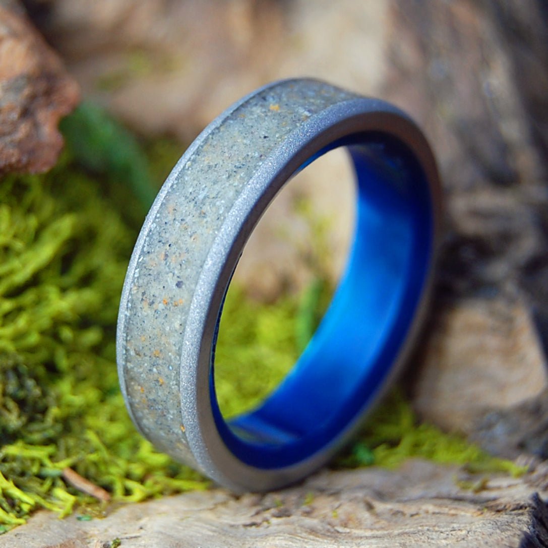 NARRAWALLEE BLUE | Men's Blue Marbled, Beach Sand & Titanium Wedding Ring - Minter and Richter Designs