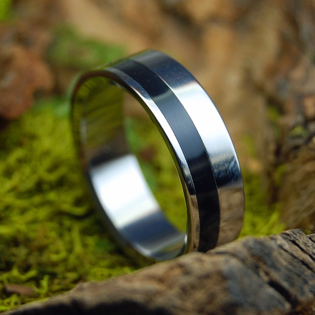 Offset Onyx | Men's Onyx Stone & Titanium Wedding Ring - Minter and Richter Designs
