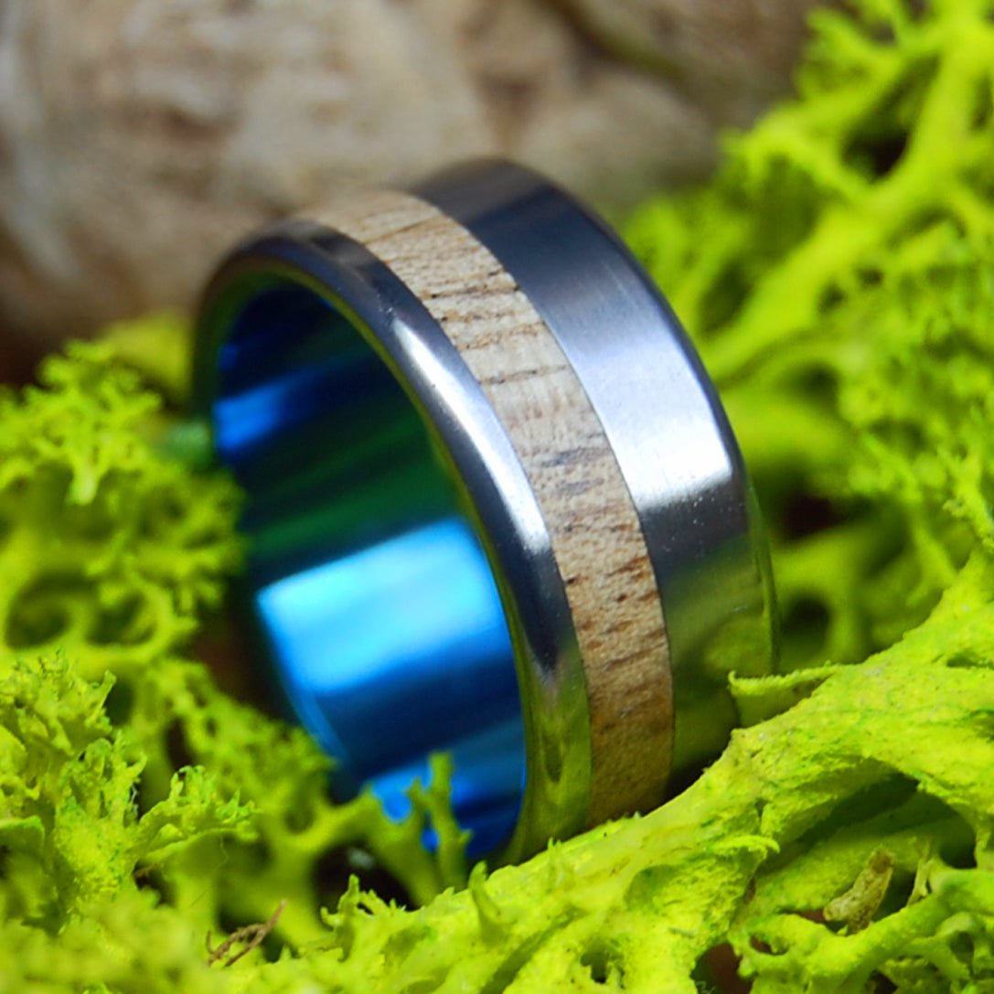 OREGON MYRTLE WANDER | Oregon Myrtle Wood & Titanium Wedding Ring - Minter and Richter Designs