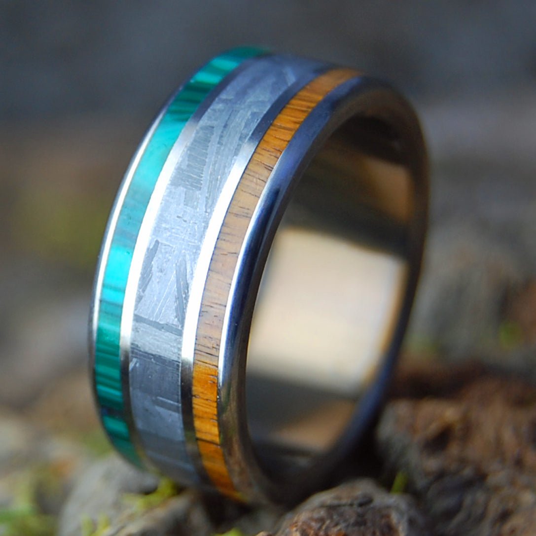 PALO SANTO | Men's Meteorite, Malachite, Lignum Vitae & Titanium Wedding Ring - Minter and Richter Designs