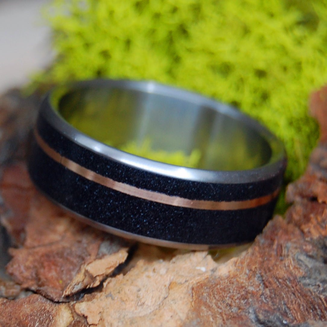 Playa Negra | Men's Black Beach Sand, Copper & Titanium Wedding Ring - Minter and Richter Designs