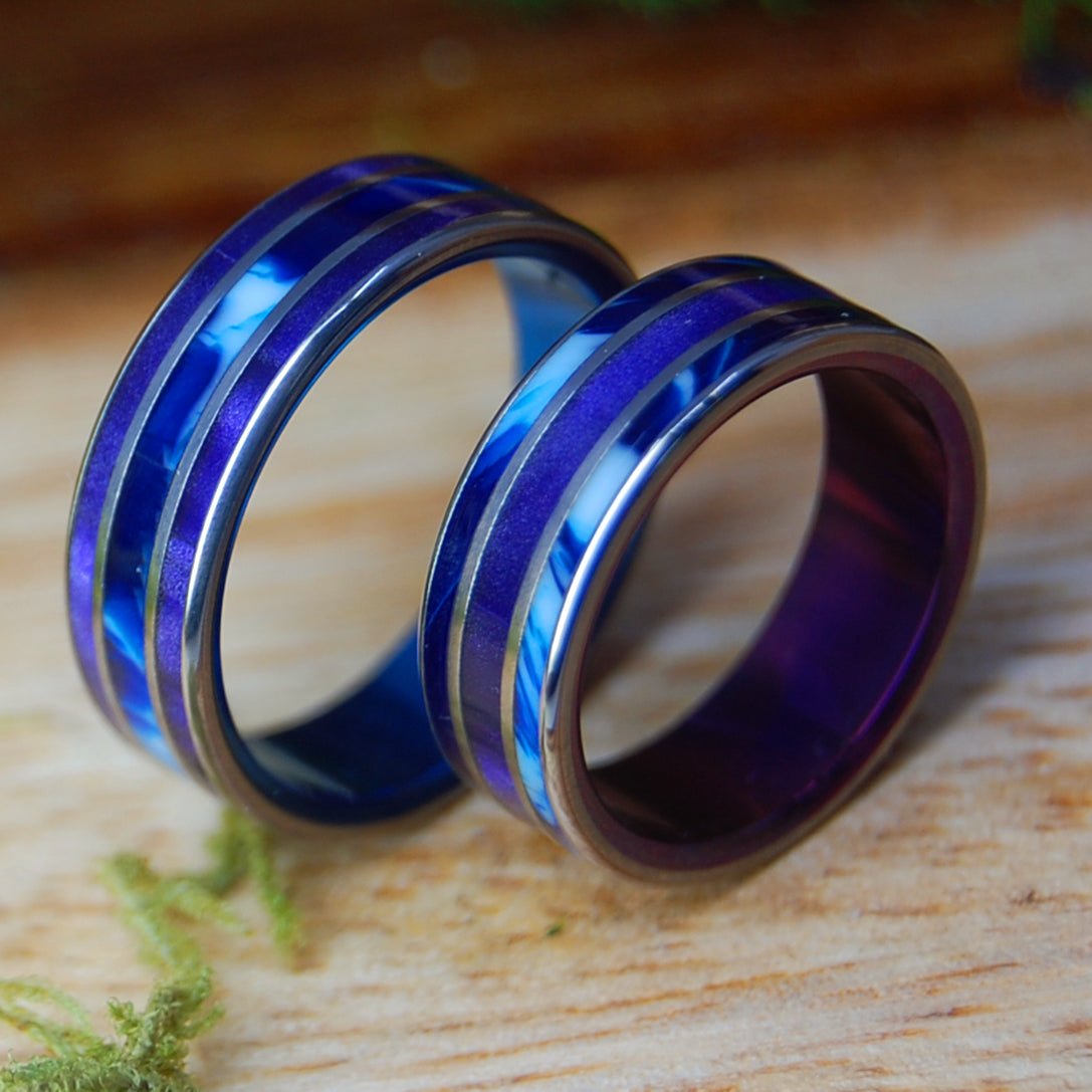 PURPLE SHIMMER, BLUE SEA | Blue Vintage Resin, Purple Marbled Opalescent & Titanium - Unique Wedding Rings - Wedding Rings Set - Minter and Richter Designs