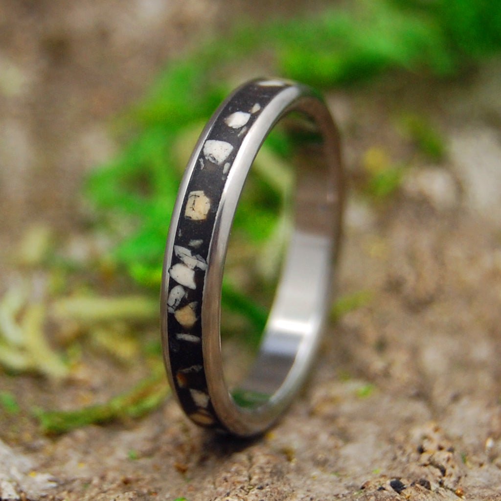Sand From Where We Met | Men's Beach Sand & Titanium Wedding Ring - Minter and Richter Designs