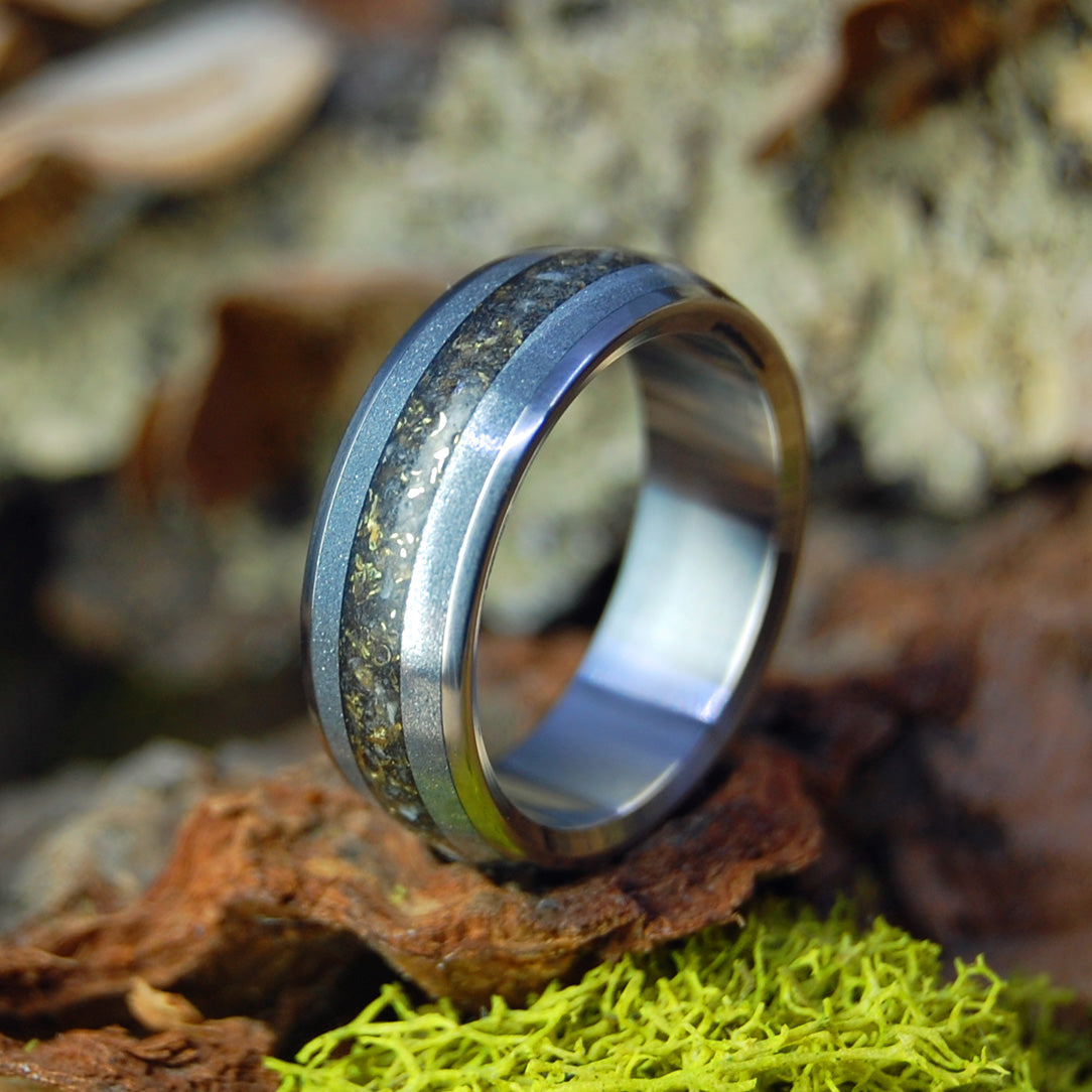 GOLD IN SILVER STAR | Crushed Gold & Deer Antler with Silver Star M3 - Men's Wedding Ring - Minter and Richter Designs
