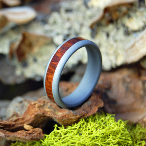 SNAKE IN THE SAND | Snake Wood & Titanium Wedding Rings - Wooden Wedding Rings - Minter and Richter Designs
