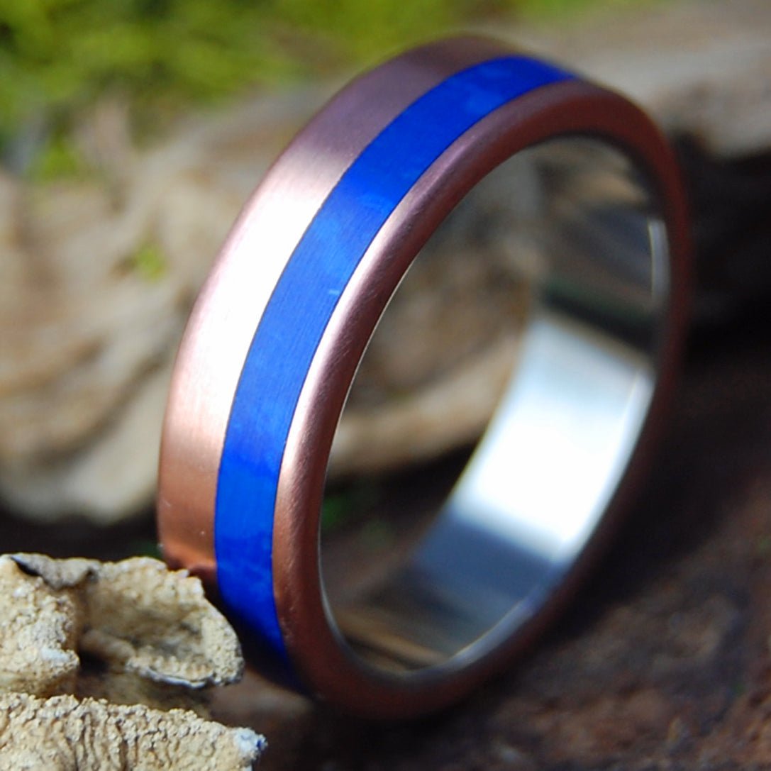 SODALITE KNIGHT | Men's Copper, Blue Stone & Titanium Wedding Ring - Minter and Richter Designs