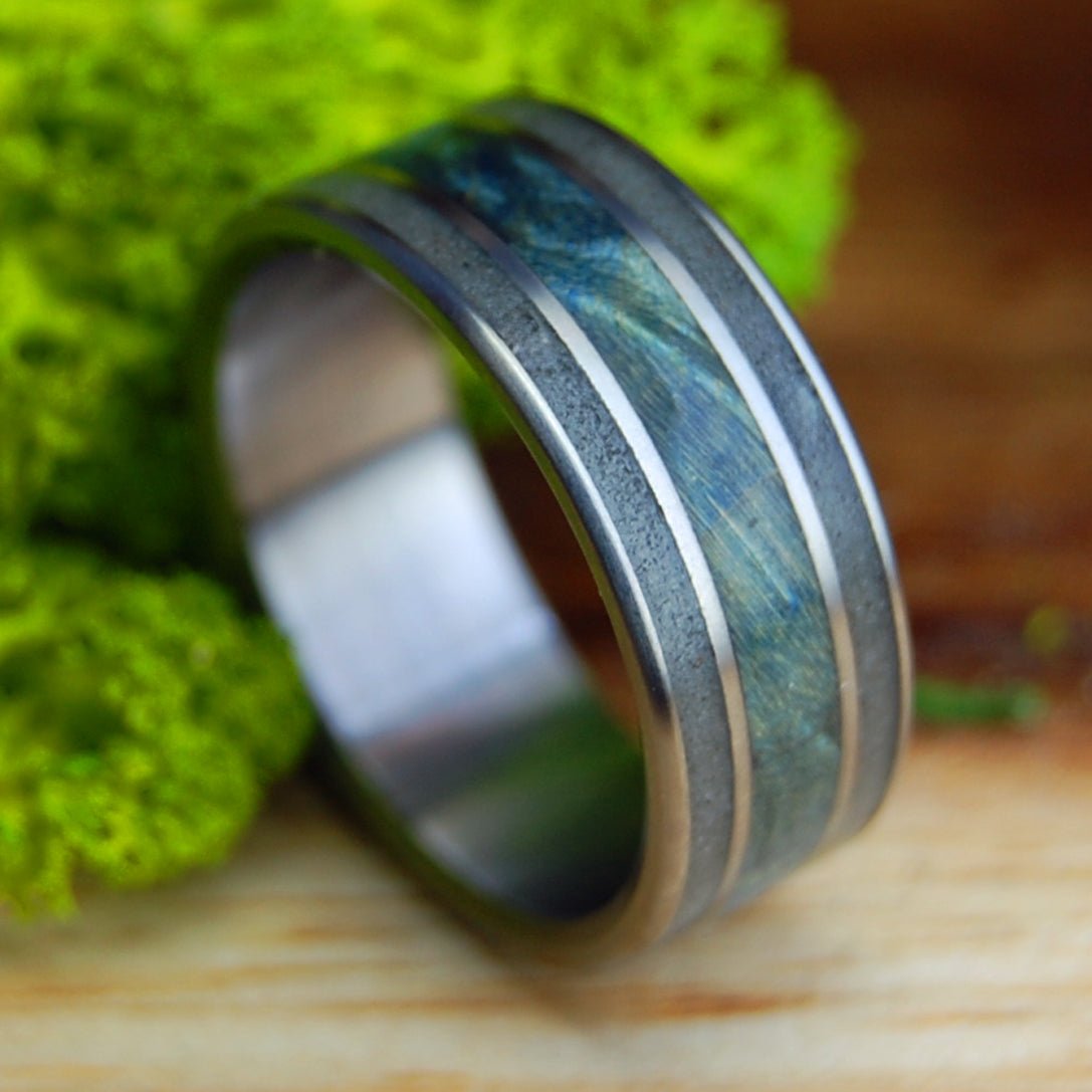 ST. AUGUSTINE SEA ROUND | Men's St. Augustine Beach Sand, Blue Box Elder Wood & Titanium Wedding Ring - Minter and Richter Designs