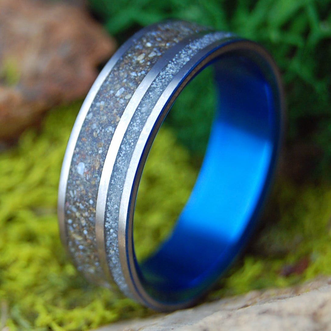 ST. PETE OF HERRADURA OFFSET | Men's Costa Rican and Florida Beach Sand & Titanium Wedding Ring - Minter and Richter Designs