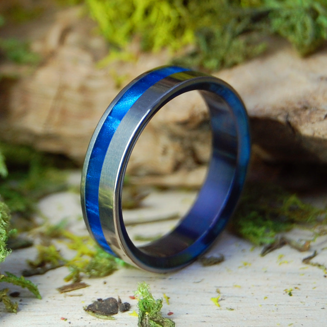 TO THE WINDS RESIGN | SIZE 8.25 AT 5MM | SAPPHIRE RESIN| Unique Wedding Rings | On Sale - Minter and Richter Designs