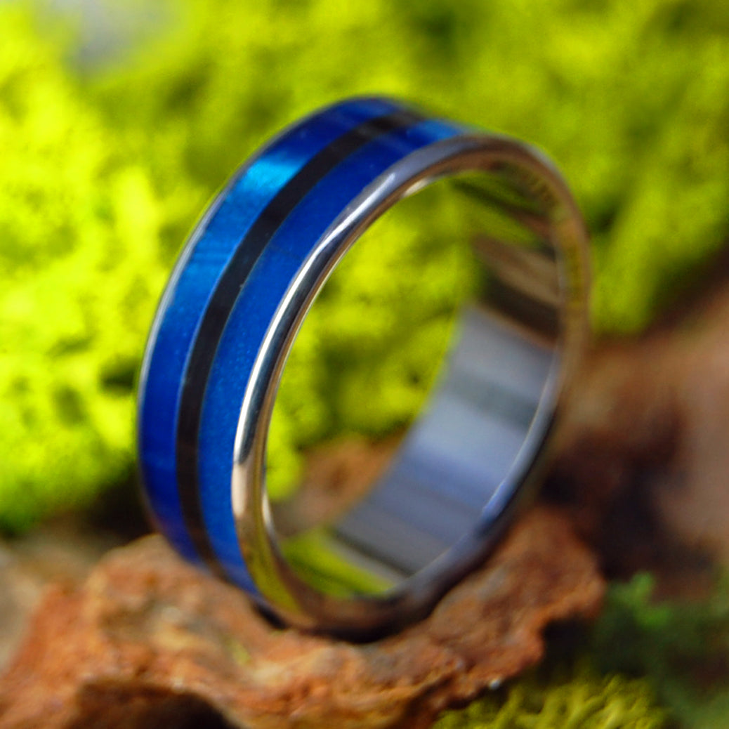 THE WINE GUY AND THE JUDGE | Men's Blue Marbled Opalescent Resin, Onyx & Titanium Wedding Ring