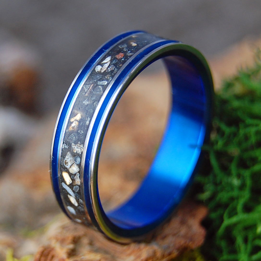 UP TOP & DOWN UNDER BLACK | Men's Australian Sand, Icelandic Sand & Titanium Wedding Ring