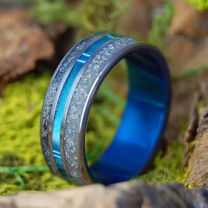 VINEYARD TO COSTA RICA | Men's Beach Sand & Aquatic Resin & Titanium Wedding Ring - Minter and Richter Designs