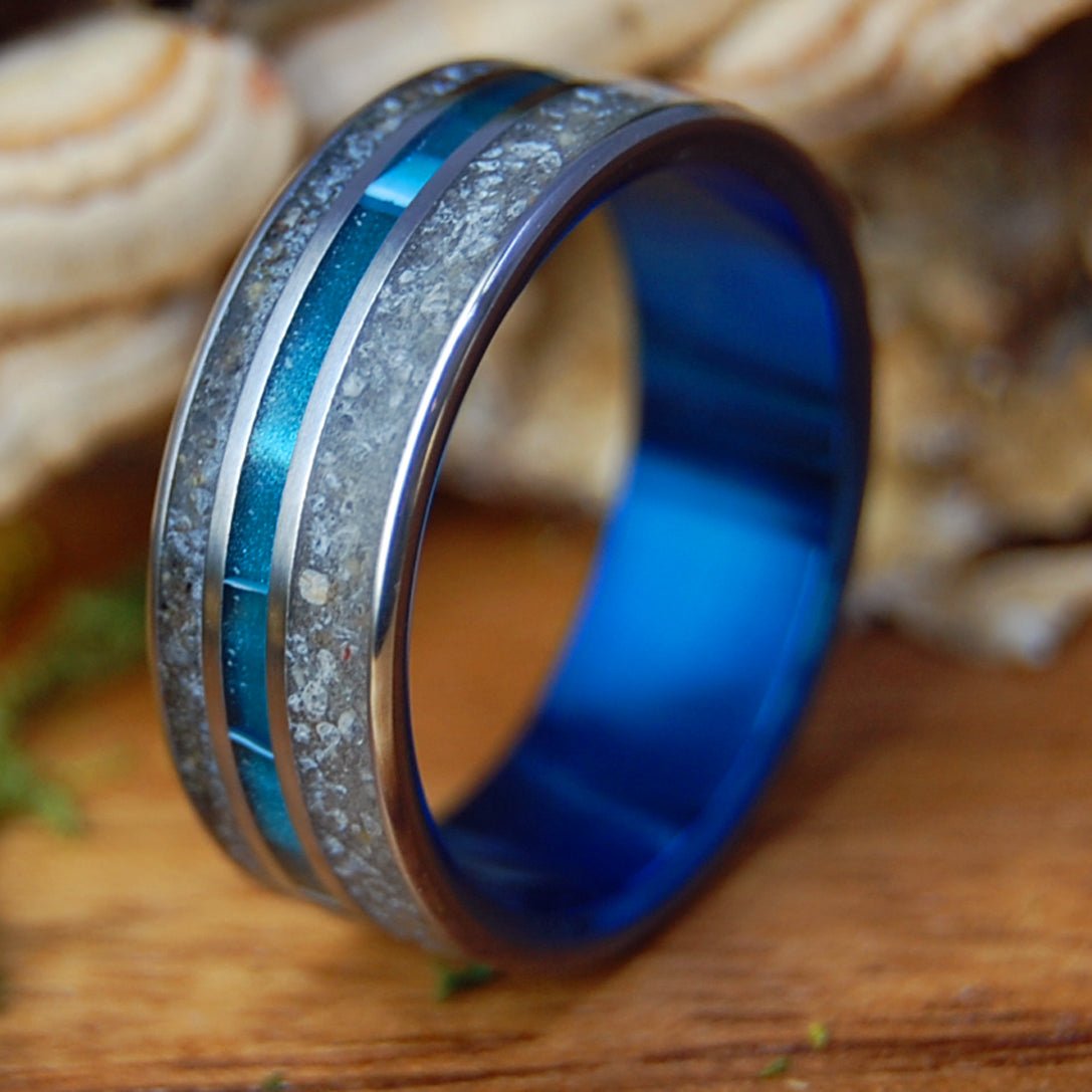 VINEYARD TO COSTA RICA | Men's Beach Sand & Aquatic Resin & Titanium Wedding Ring - Minter and Richter Designs