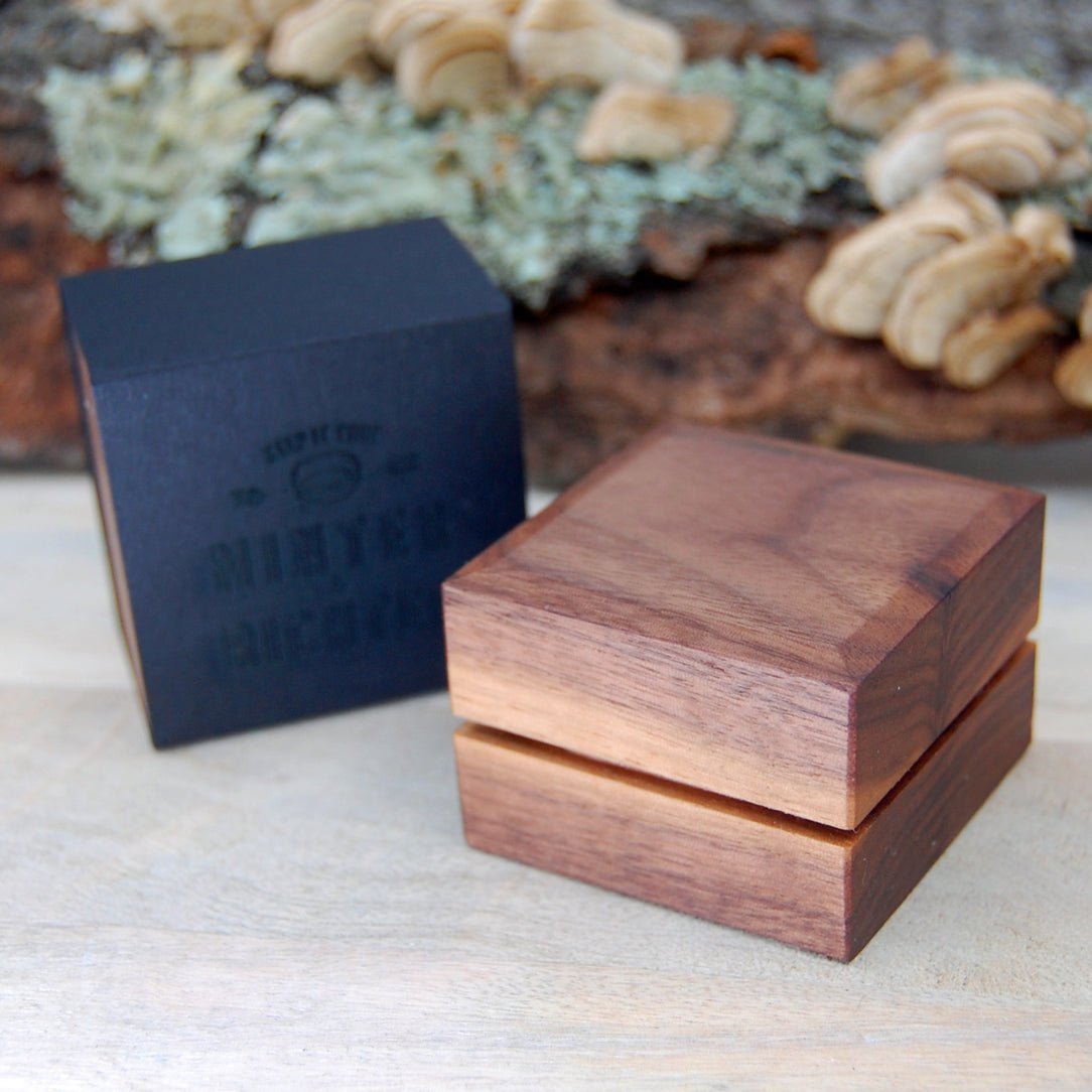WALNUT RING BOX | Wedding Ring Box For 1 Ring - Minter and Richter Designs