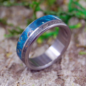 COAST OF CALI | Beach Sand & Wood Wedding Ring - Minter and Richter Designs