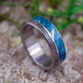 COAST OF CALI | Beach Sand & Wood Wedding Ring - Minter and Richter Designs