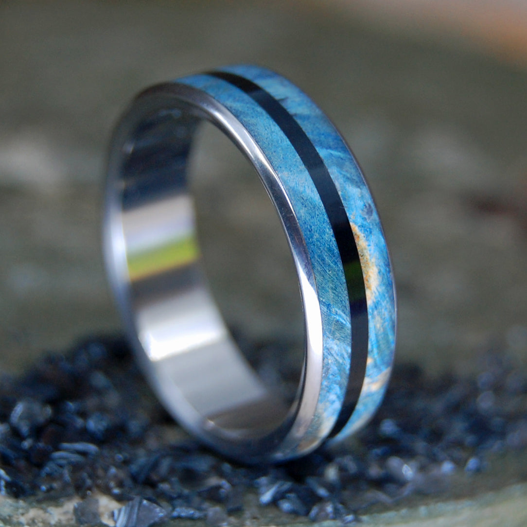 ONYX MAPLE | Onyx Stone and Blue Maple Burl -  Wooden Wedding Rings - Minter and Richter Designs