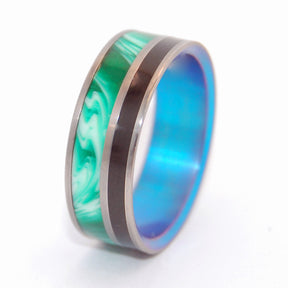 MERMAID'S SECRET | Onyx Stone & Vintage Green Resin - Titanium Wedding Rings - Minter and Richter Designs