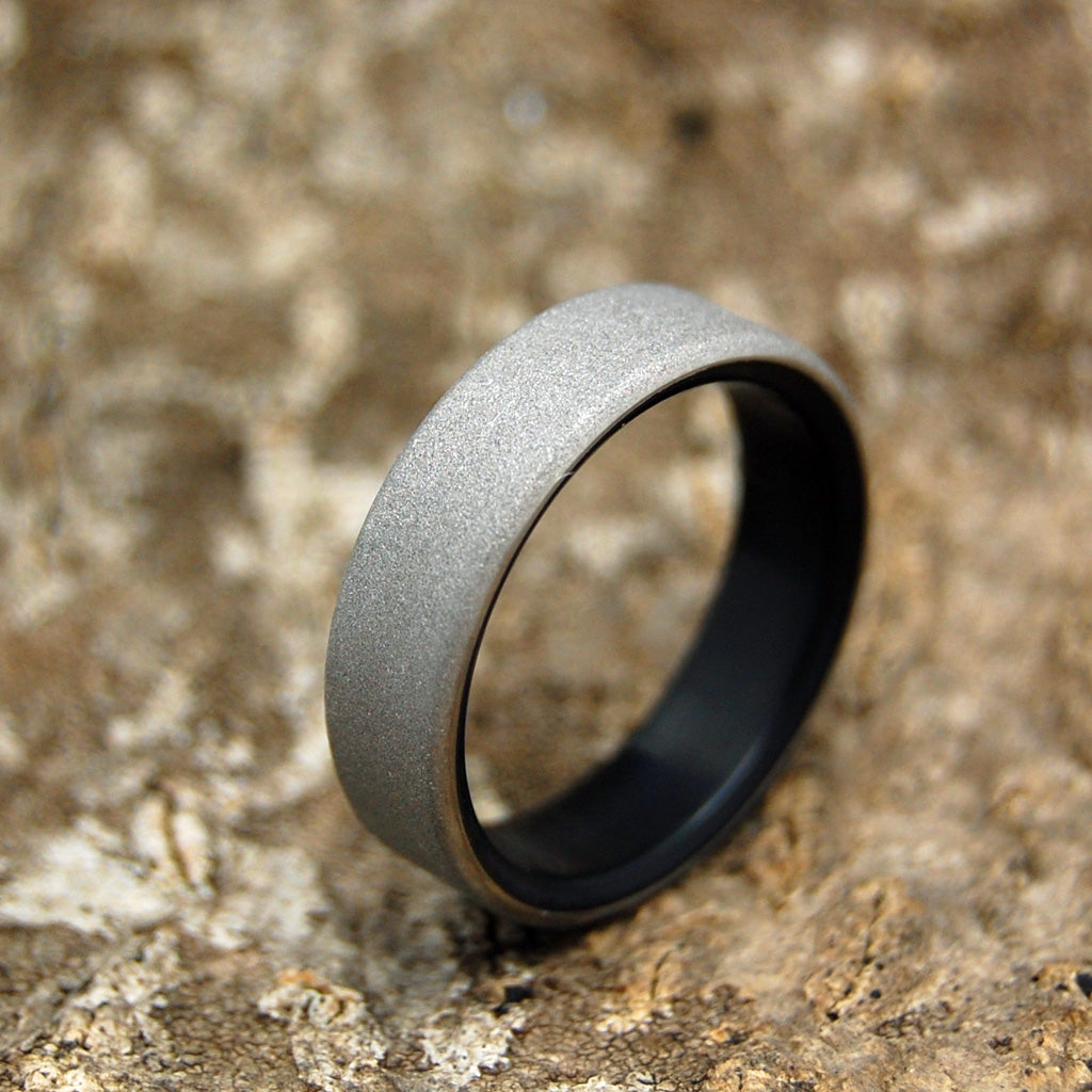 CONQUER KORE | Onyx Stone & Titanium Men's Wedding Rings - Minter and Richter Designs