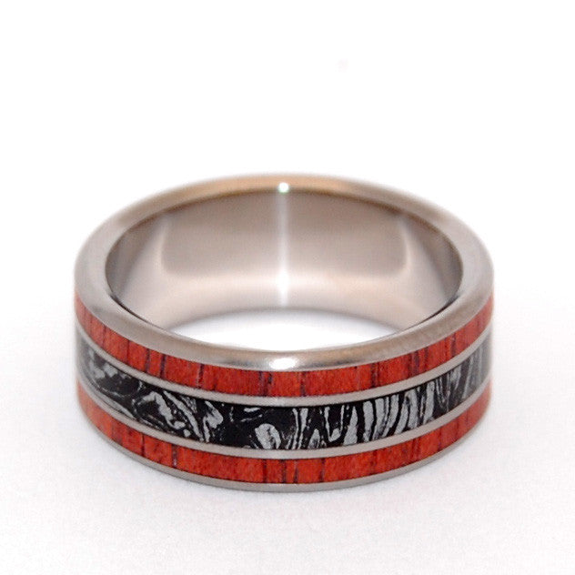 SILVER LINING | Black Silver M3 and Blood Wood - Titanium Wedding Rings - Minter and Richter Designs