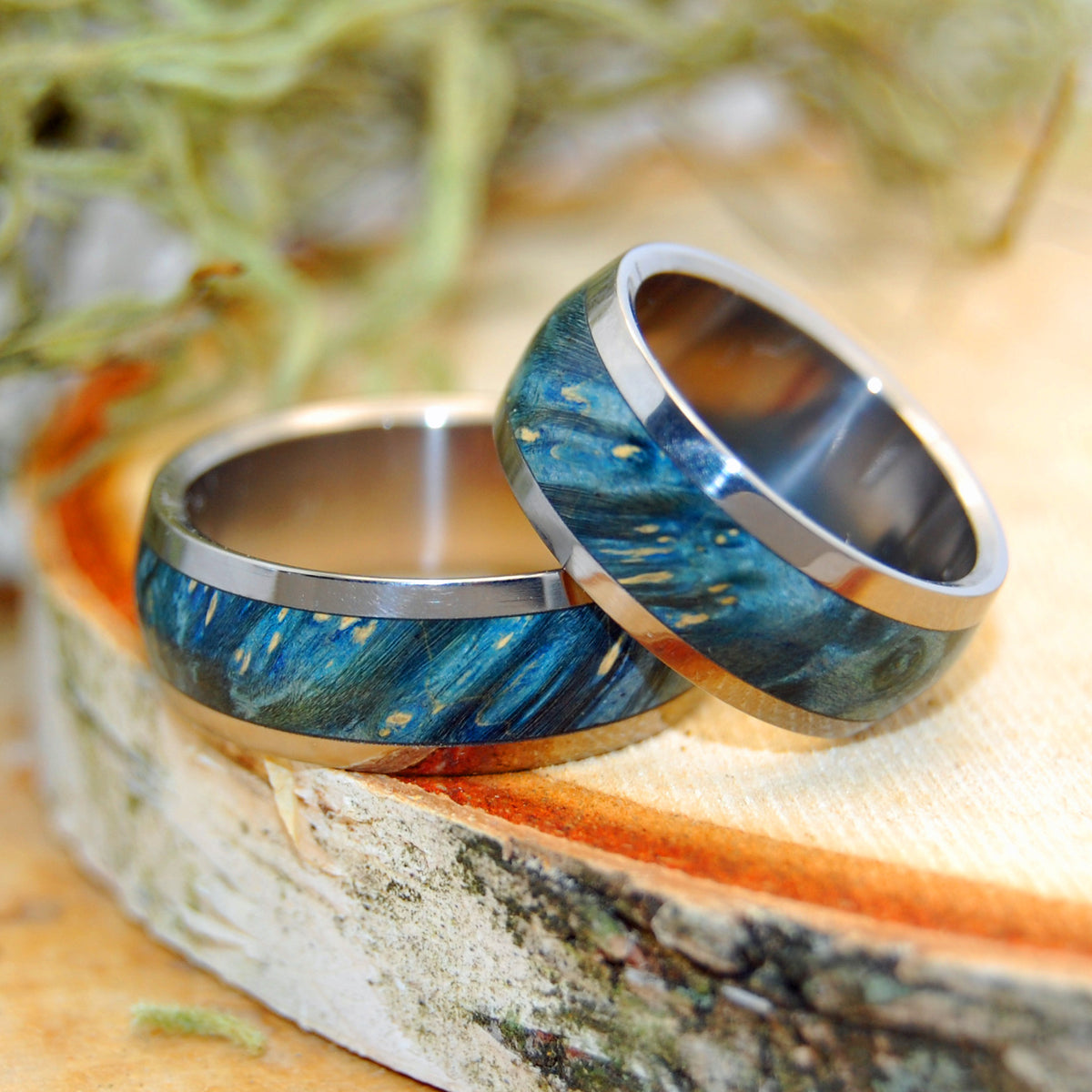 TE AMO | Blue Box Elder Wood & Titanium - Unique Wedding Rings - Wedding Rings Set - Minter and Richter Designs