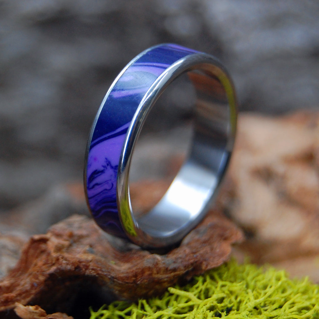 QUEEN CHAROITE | Purple Charoite Stone Titanium Wedding Ring - Minter and Richter Designs