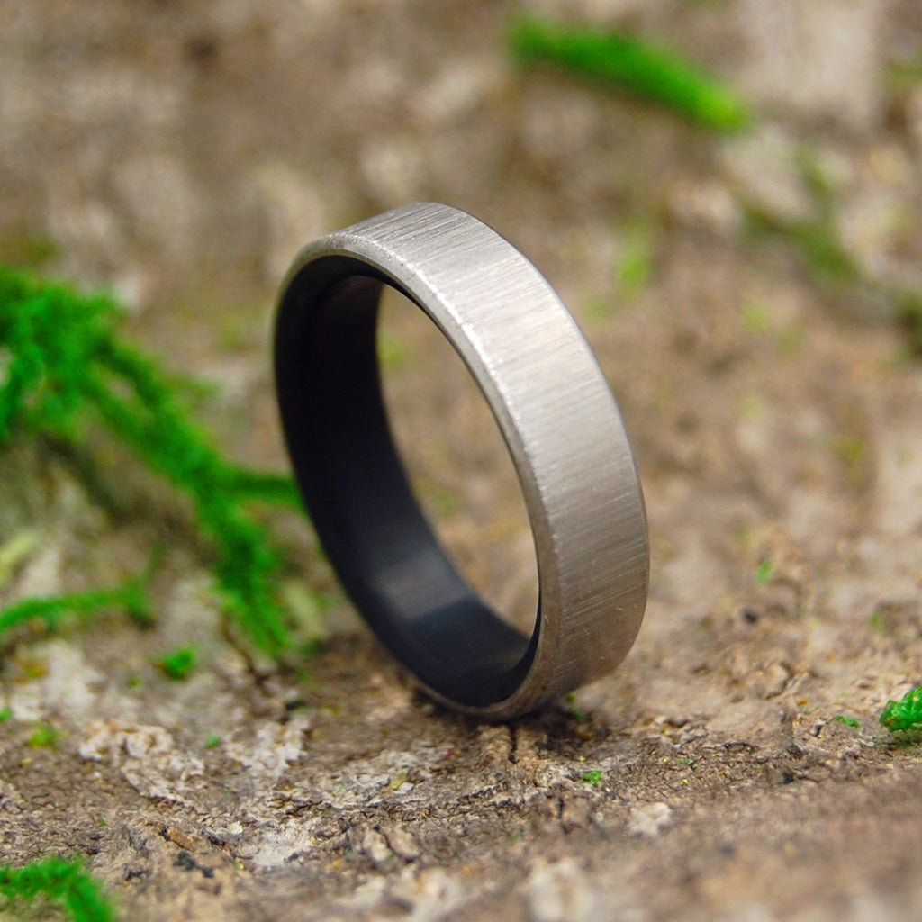 VERTICAL CONQUER KORE | Onyx Stone Titanium Men's Wedding Rings - Minter and Richter Designs