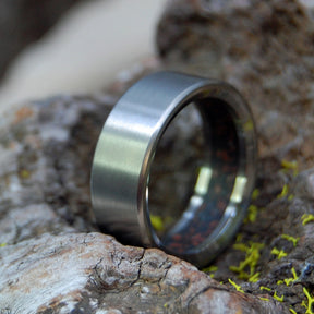 DEER ON MAUI | Deer Antler & Koki Maui Beach Sand - Unique Wedding Rings - Beach Wedding Rings - Minter and Richter Designs