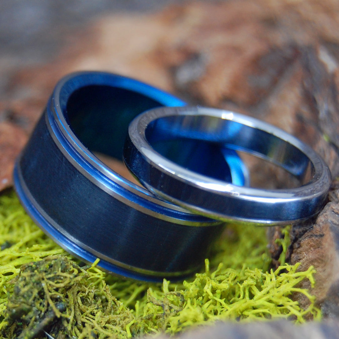 DIADEM | Black Marbled Opalescent Resin - Titanium Wedding Rings - Black Rings set - Minter and Richter Designs
