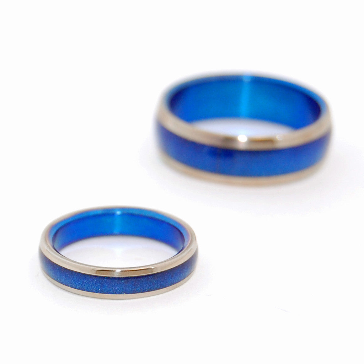 DUOMO BLUE STAR | Blue Resin Domed Titanium Wedding Rings Set - Blue Wedding Rings - Minter and Richter Designs