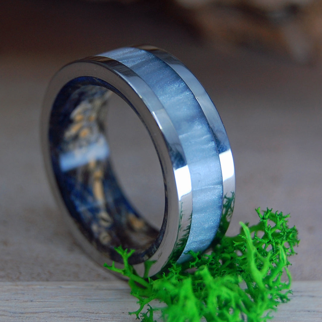 FOG MOUNTAIN | Blue Box Wood & Gray Marbled Resin - Unique Wedding Rings Titanium Rings - Minter and Richter Designs