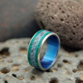 ON THE RING ROAD | Beach Sand & Icelandic Lava Malachite Titanium Wedding Rings - Minter and Richter Designs